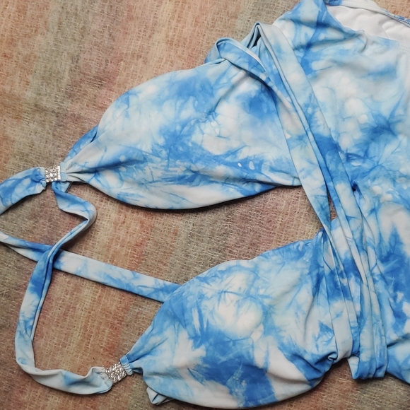 FashionNova 2X Watching The Wave Strappy Wrap plunge one piece swim suit NWT - Picture 4 of 10